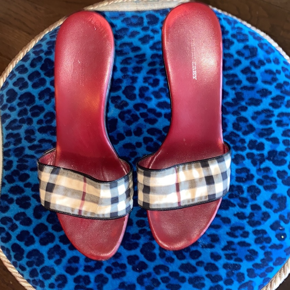 Burberry Platform Slides Tan Check Pattern. - image 1